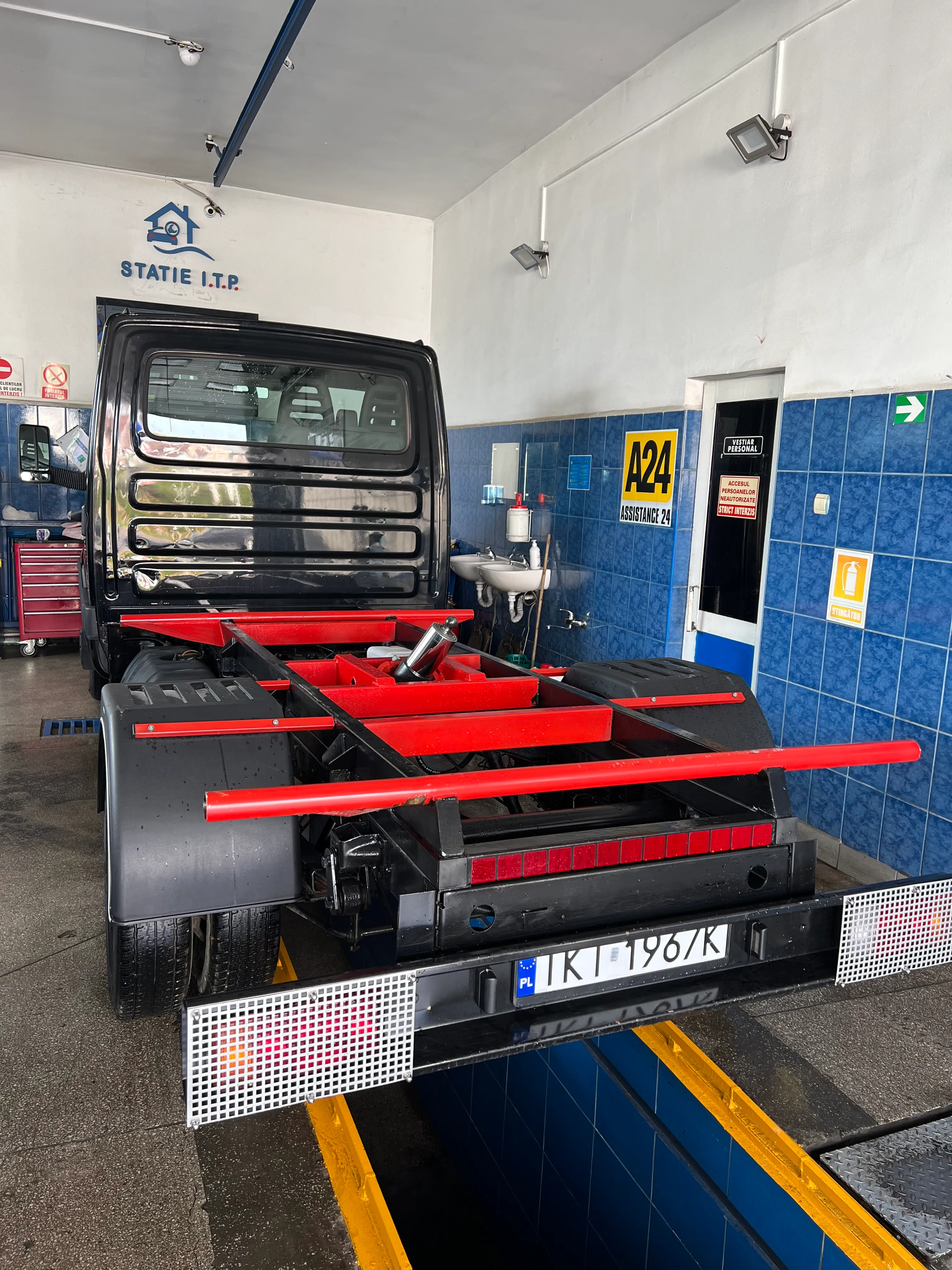 Platforma Iveco la ITP - Poza din spate
